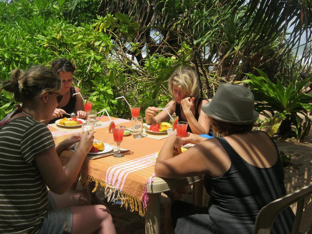 Arcade Beach Hotel Bentota Eksteriør billede